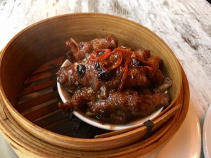 Chicken leg with bean sauce